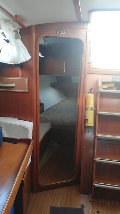 Boat-Apartamento Flotante Cadiz.. La Juanita Arroyo Eksteriør billede