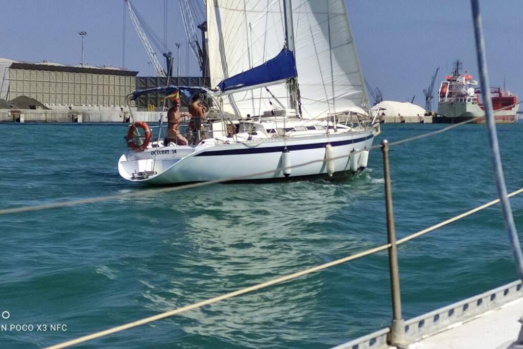 Boat-Apartamento Flotante Cadiz.. La Juanita Arroyo Eksteriør billede