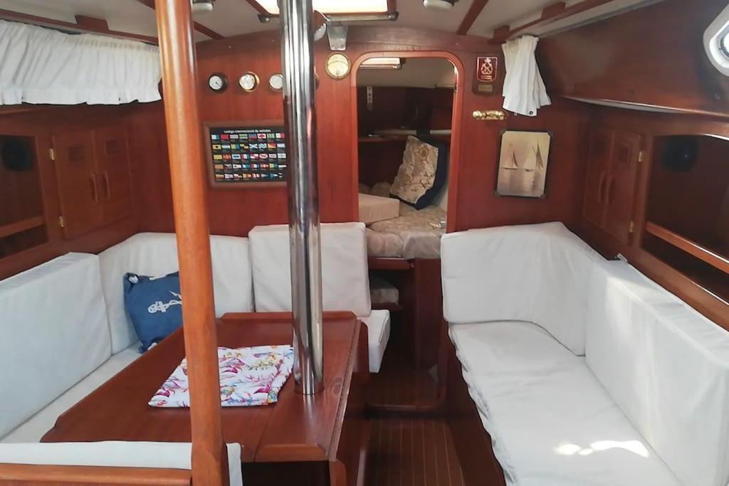 Boat-Apartamento Flotante Cadiz.. La Juanita Arroyo Eksteriør billede